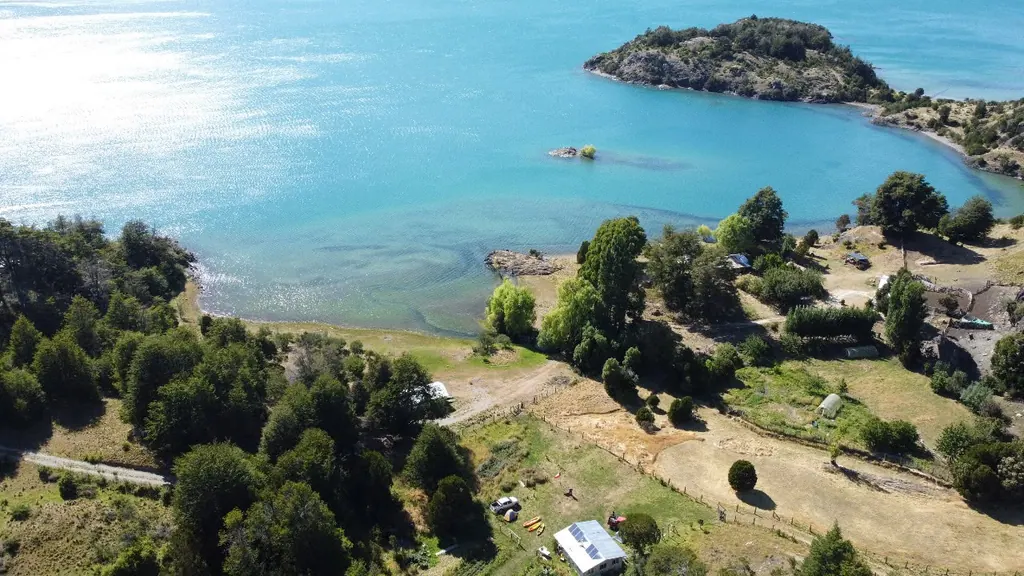 Casa inscrita en la parcela de Puerto Sánchez