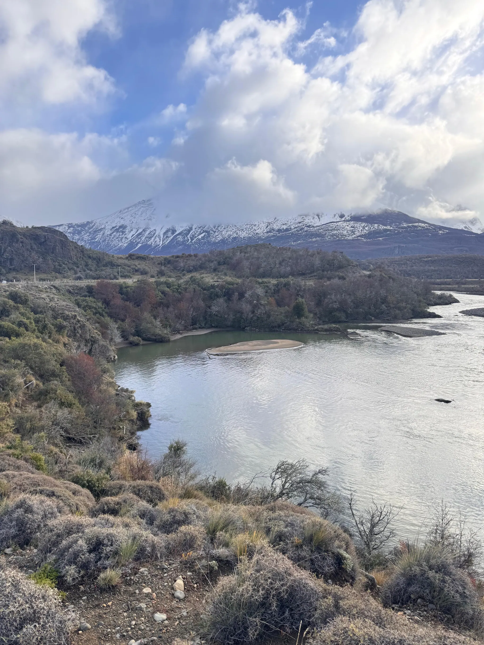 Sectores planos y lomajes de la parcela en la Carretera Austral